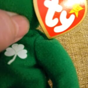Ty Erin Shamrock Green Bear Plush Toy